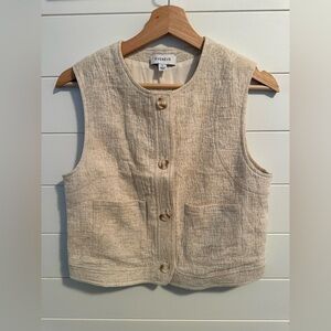 Evereve Textured Cream Vest Size Small
